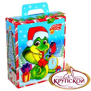 Сладкий новогодний подарок в картонной упаковке весом 650 грамм  в Томске